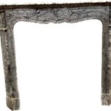 Cheminée de style Louis XV Model Pompadour Marbre bleu Turquin XX siècle