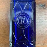 Petite bouteille ancienne bleue cobalt