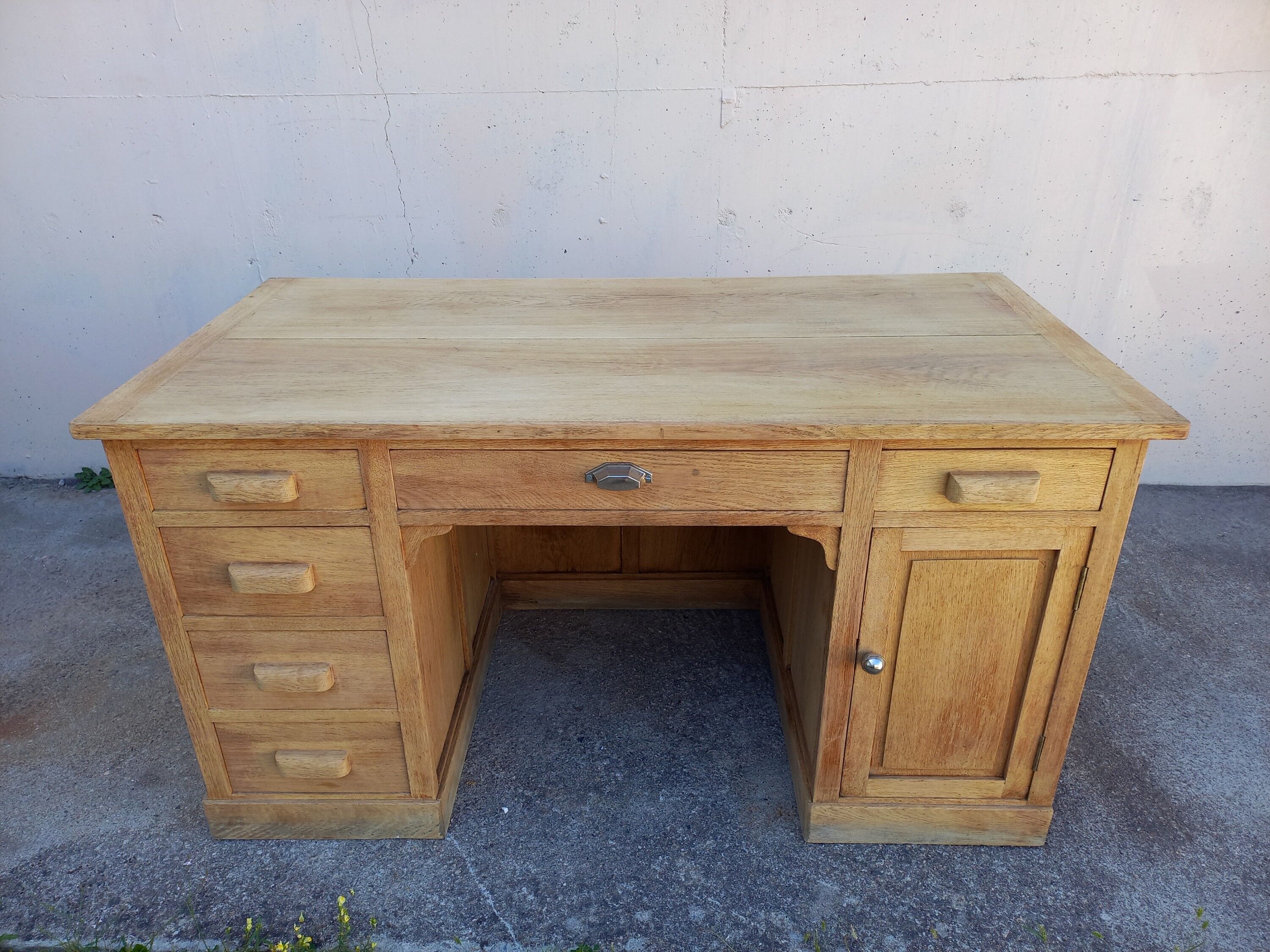 Minister's office in solid oak