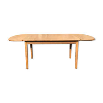 Extendable oak coffee table GE82/85 by Hans J. Wegner for Getama 1980s