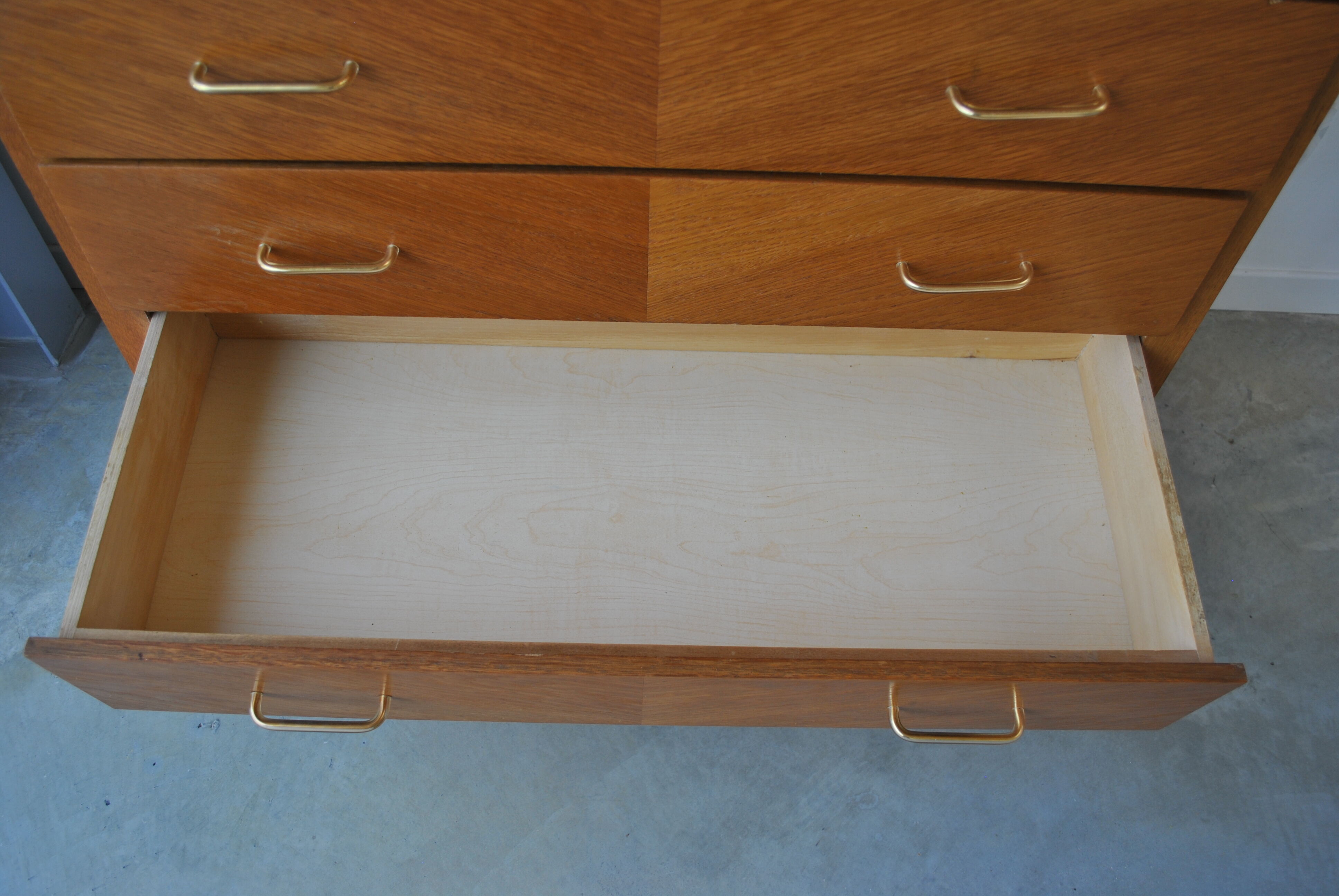 Chest of drawers vintage feet compass 1970