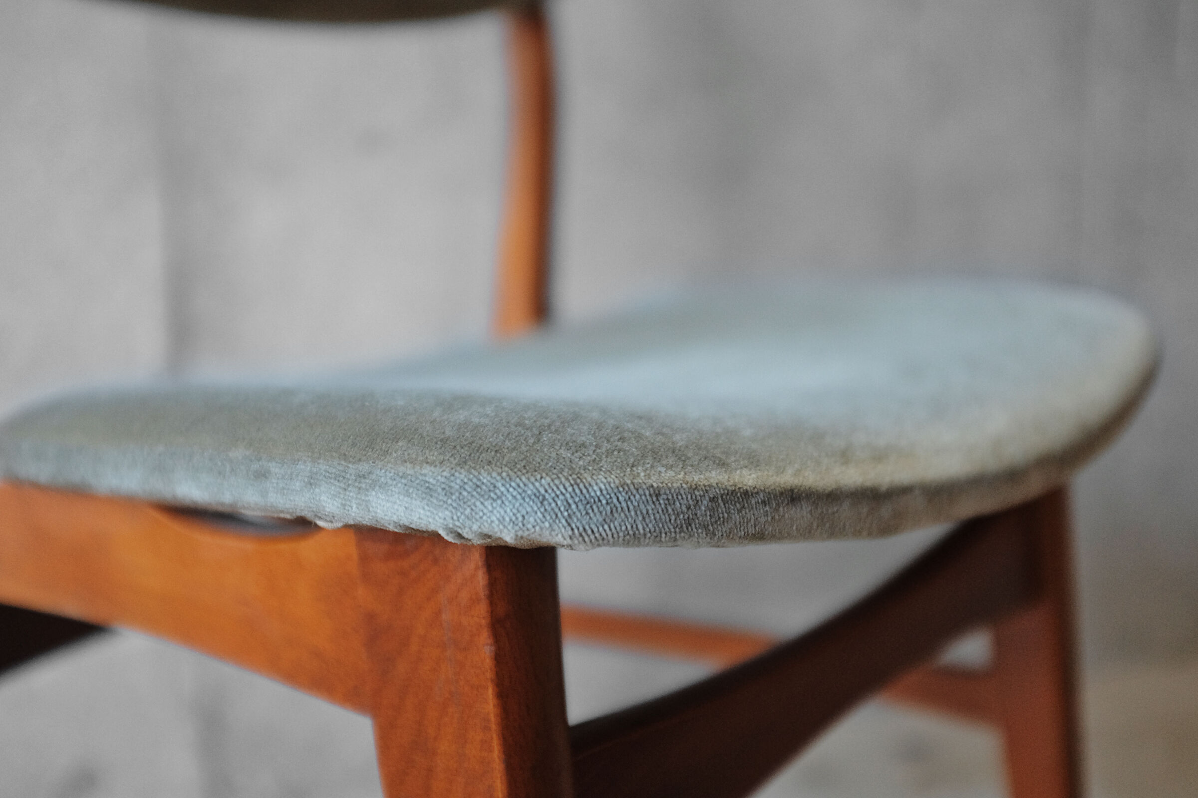 Scandinavian chair 60
