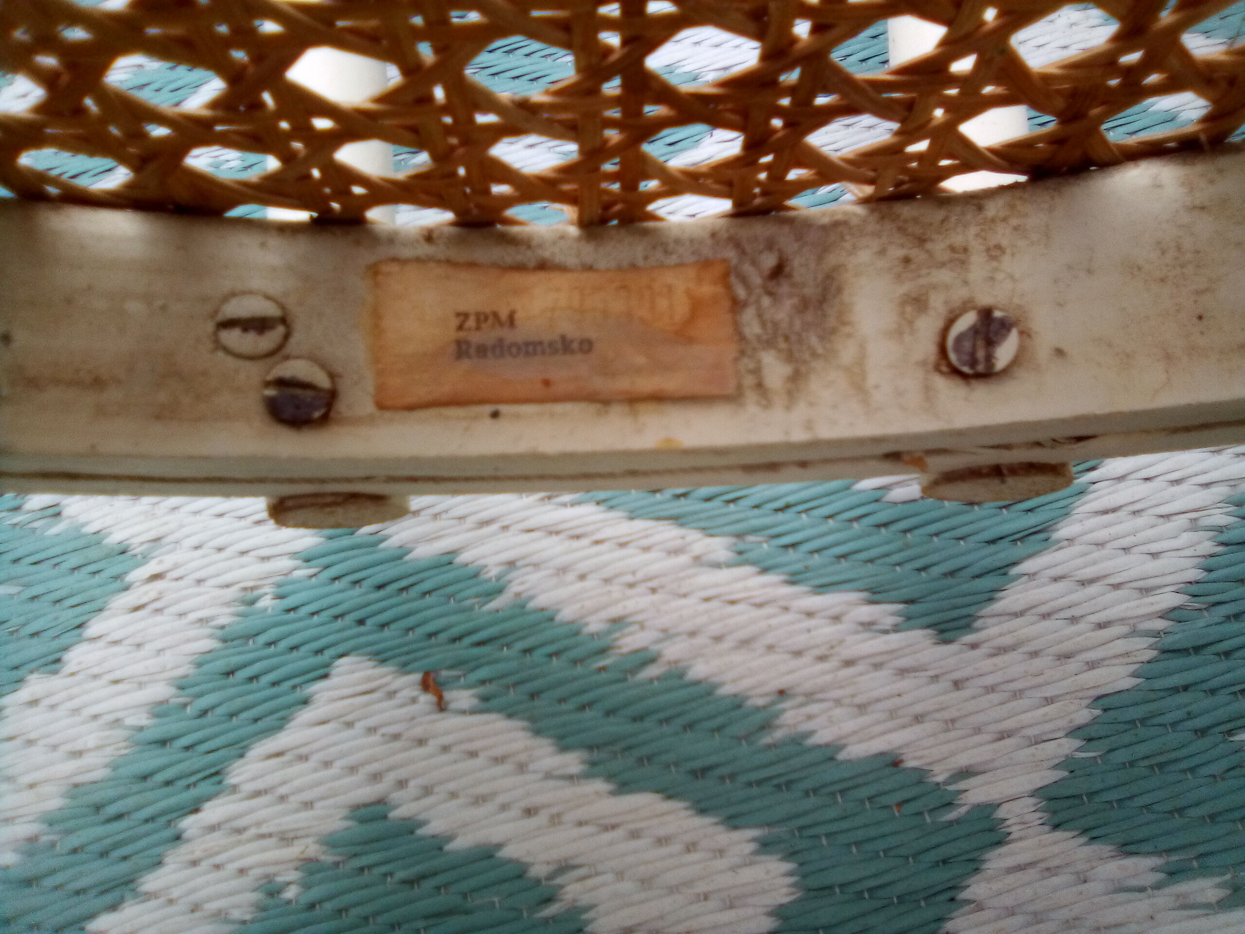 Lot of 4 bistro chairs in caned wood