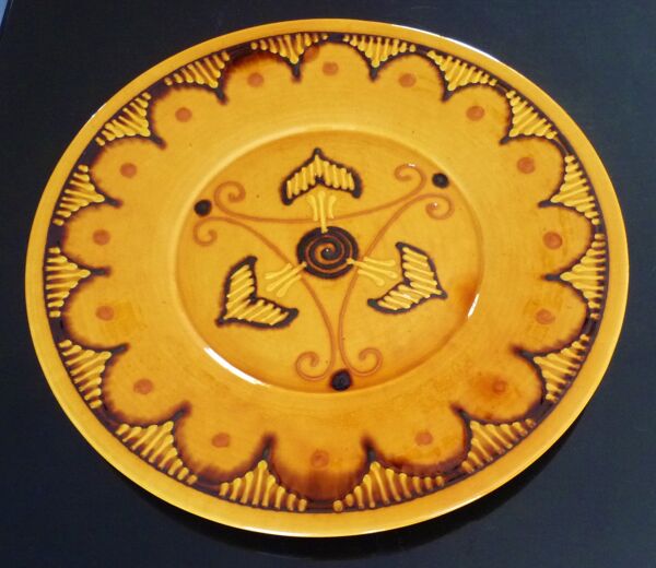 Plat en céramique, terre cuite vernissée signé Biot années 60/70