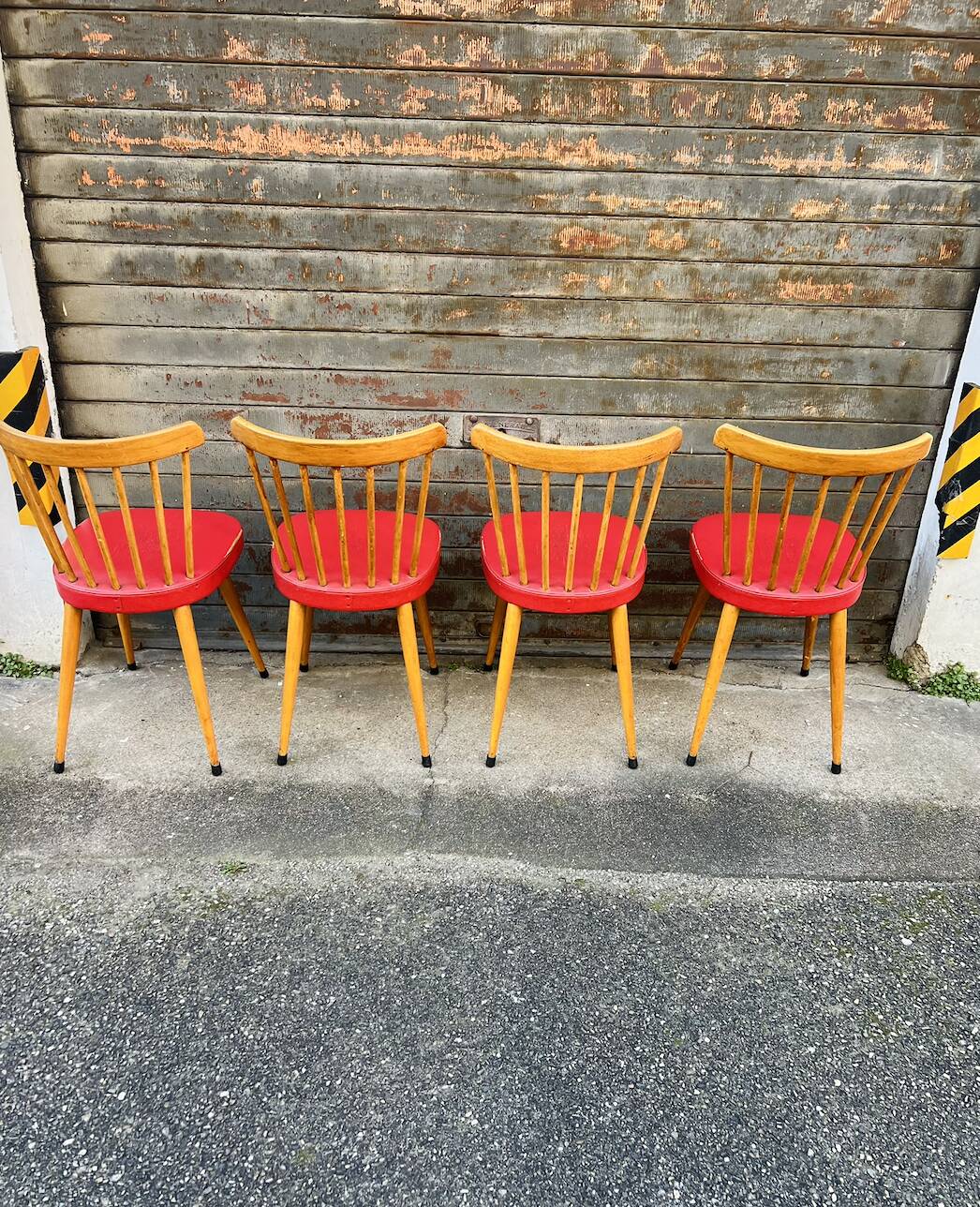 (Lot) 4 Baumann Chairs Compass Legs Vintage Red