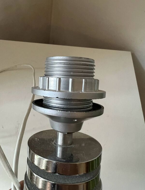 Pied de Lampe Vintage Chrome et skaï vintage Roche Bobois 1975