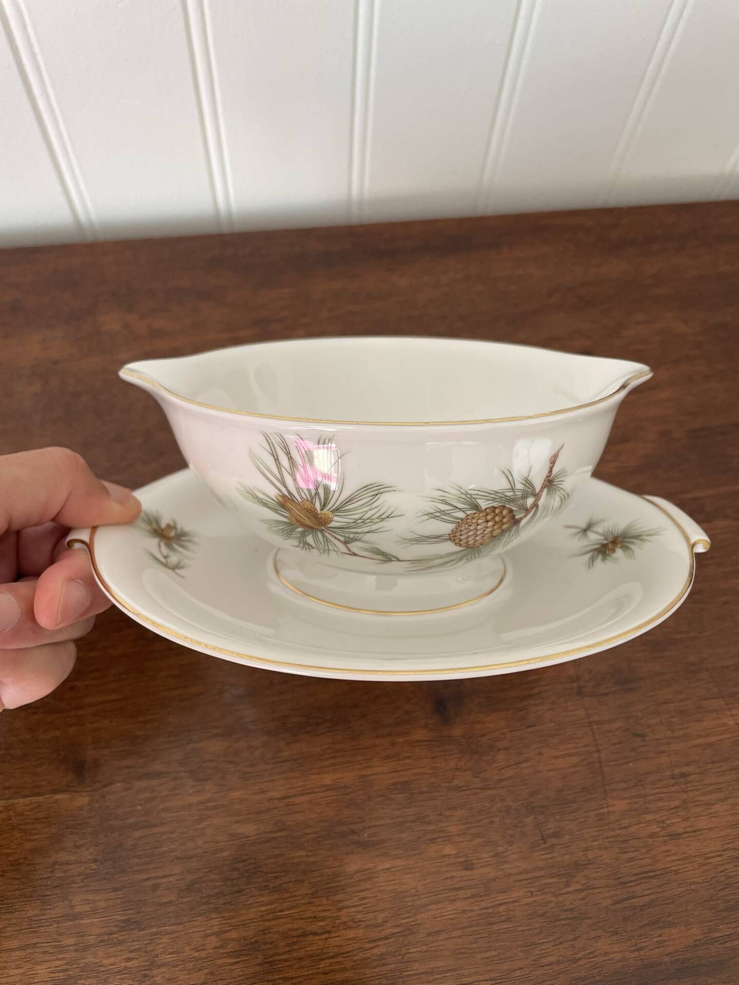 Lot of 3 plates and a sauce boat in Rosenthal porcelain.