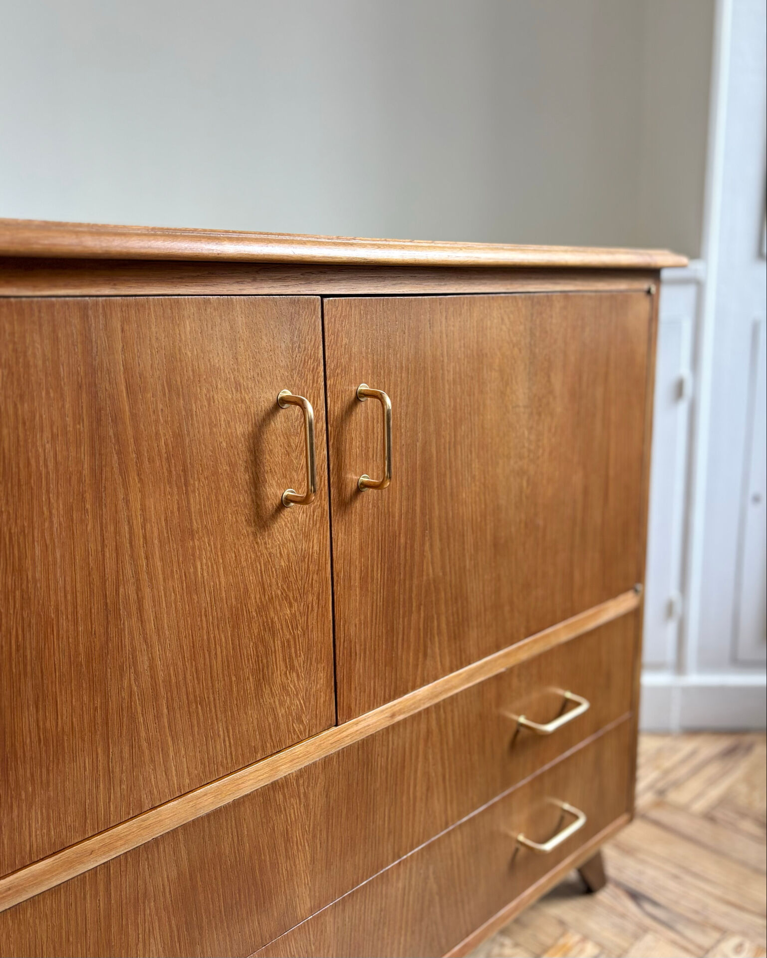 Vintage buffet