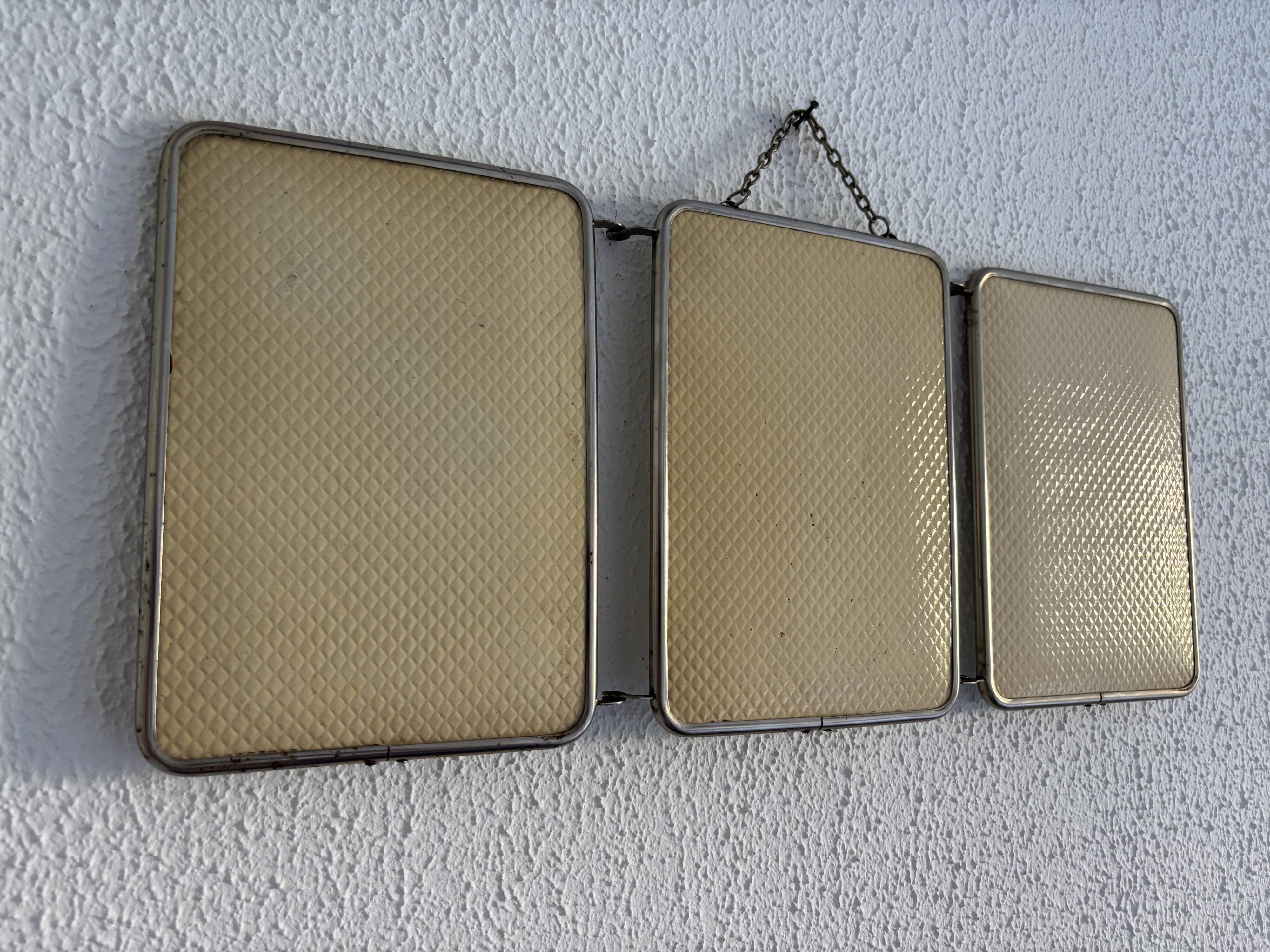 Vintage 1960 triptych barber mirror ivory quilted - 21 x 50 cm