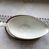 Fine porcelain table service