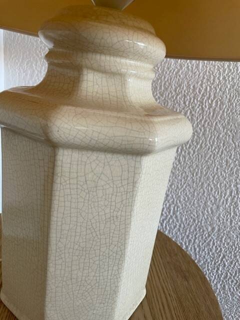 Lamp with natural lampshade