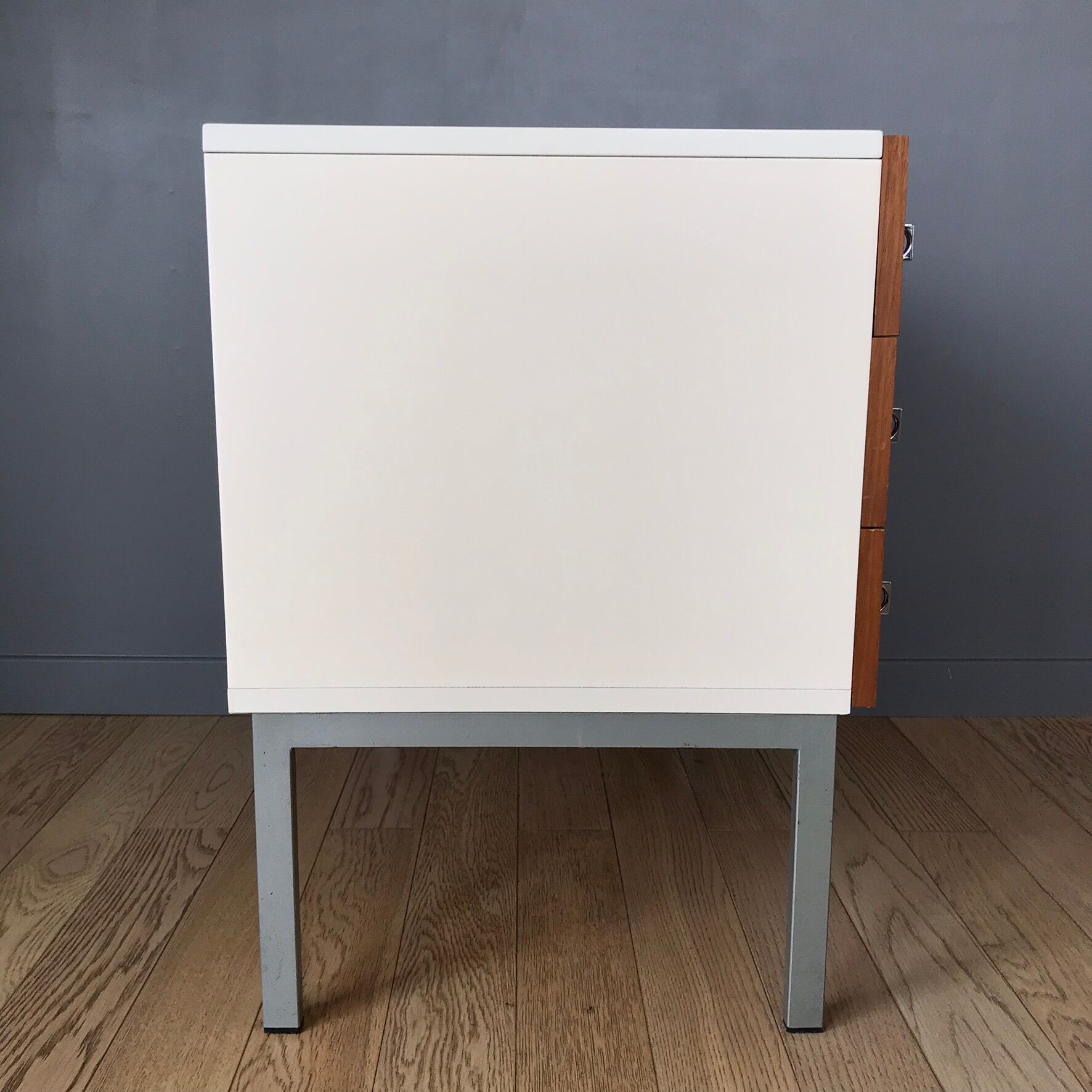 Brasilia-werk dresser white and teak 3 drawers years 60