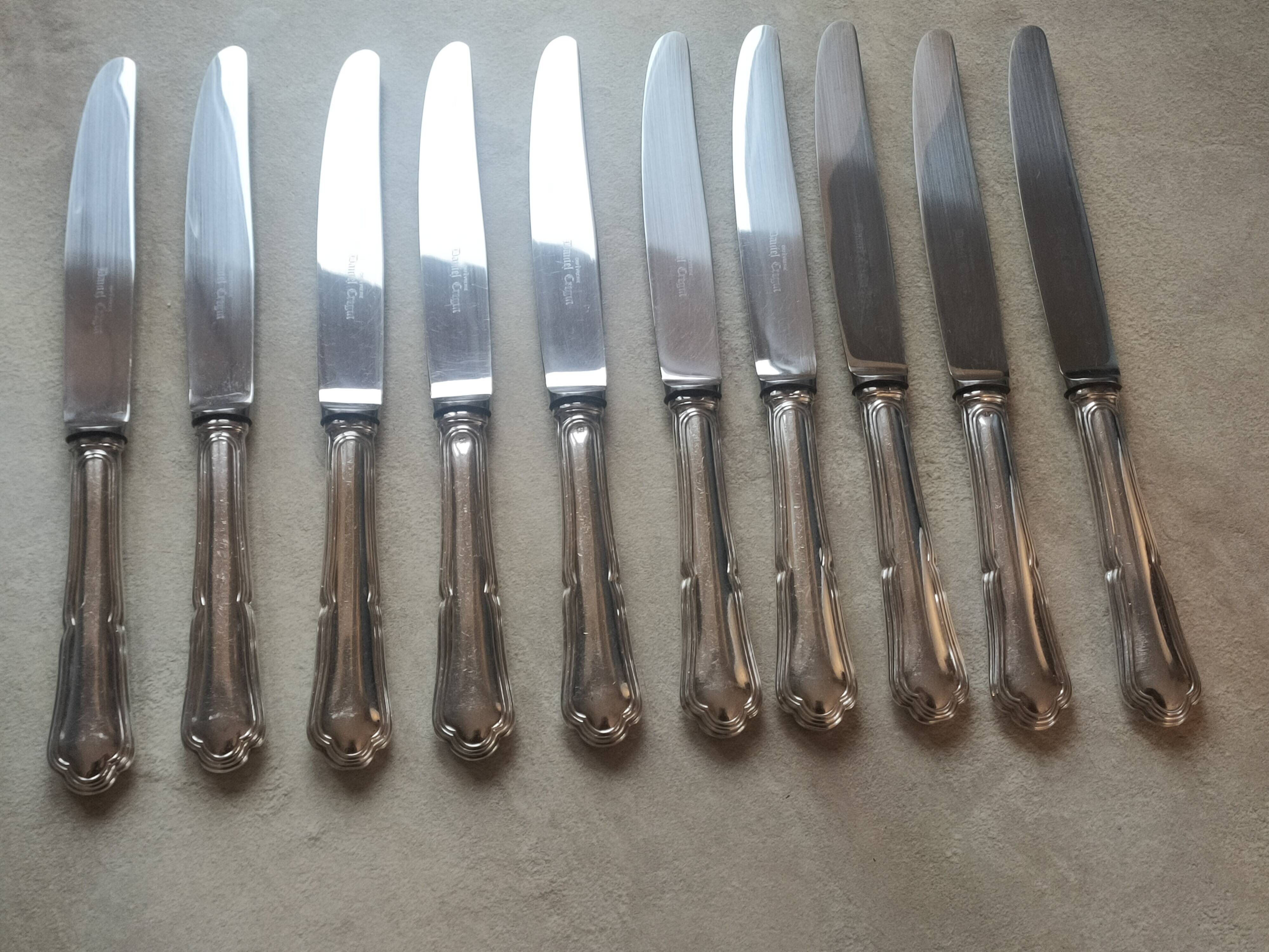 lot de 10 couteaux en metal argentè