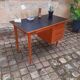 Bureau en chêne vintage année 70 Roumanie.
