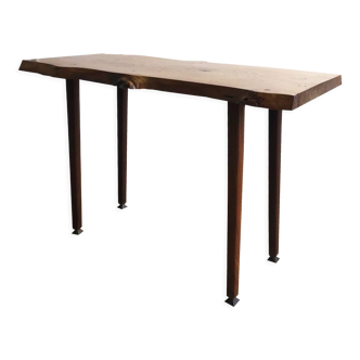 Table basse brutaliste en bois massif