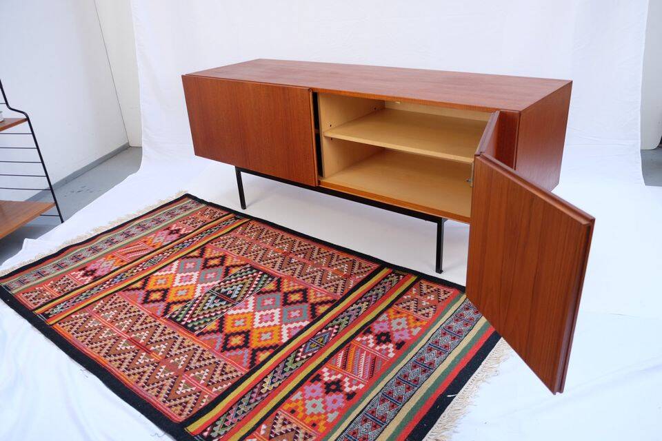Mid-Century buffet/commode style, Behr Waeckerlin B20 in teak, 1960s.