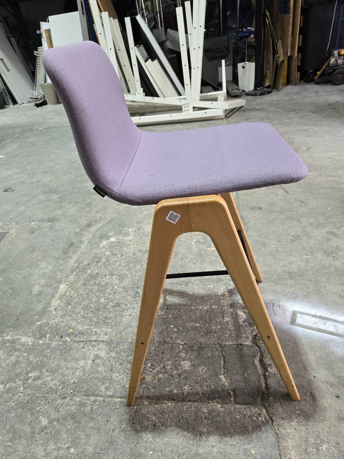 Viv Wood High Chair: Elegance and Versatility Redefined