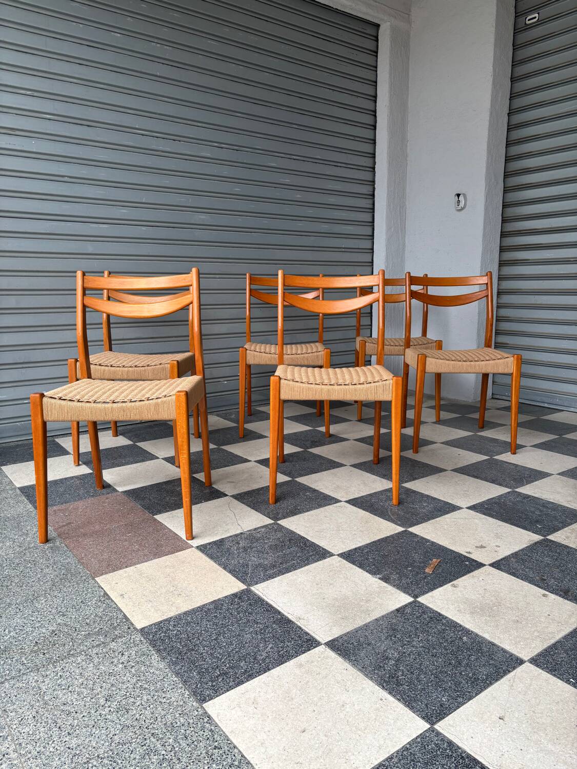 Série de 6 chaises style scandinave