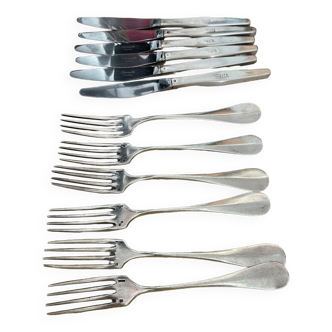 Set of silver cutlery