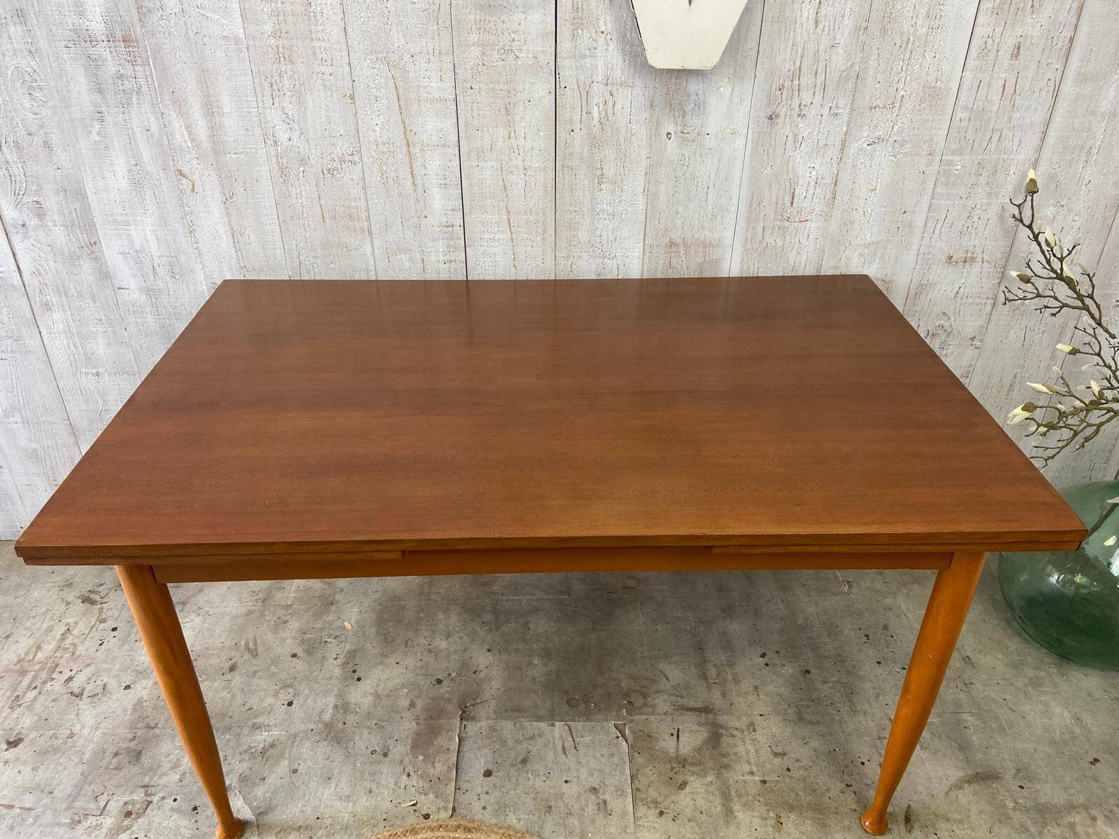 Vintage extendable table