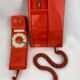 Téléphone des années 1970 orange