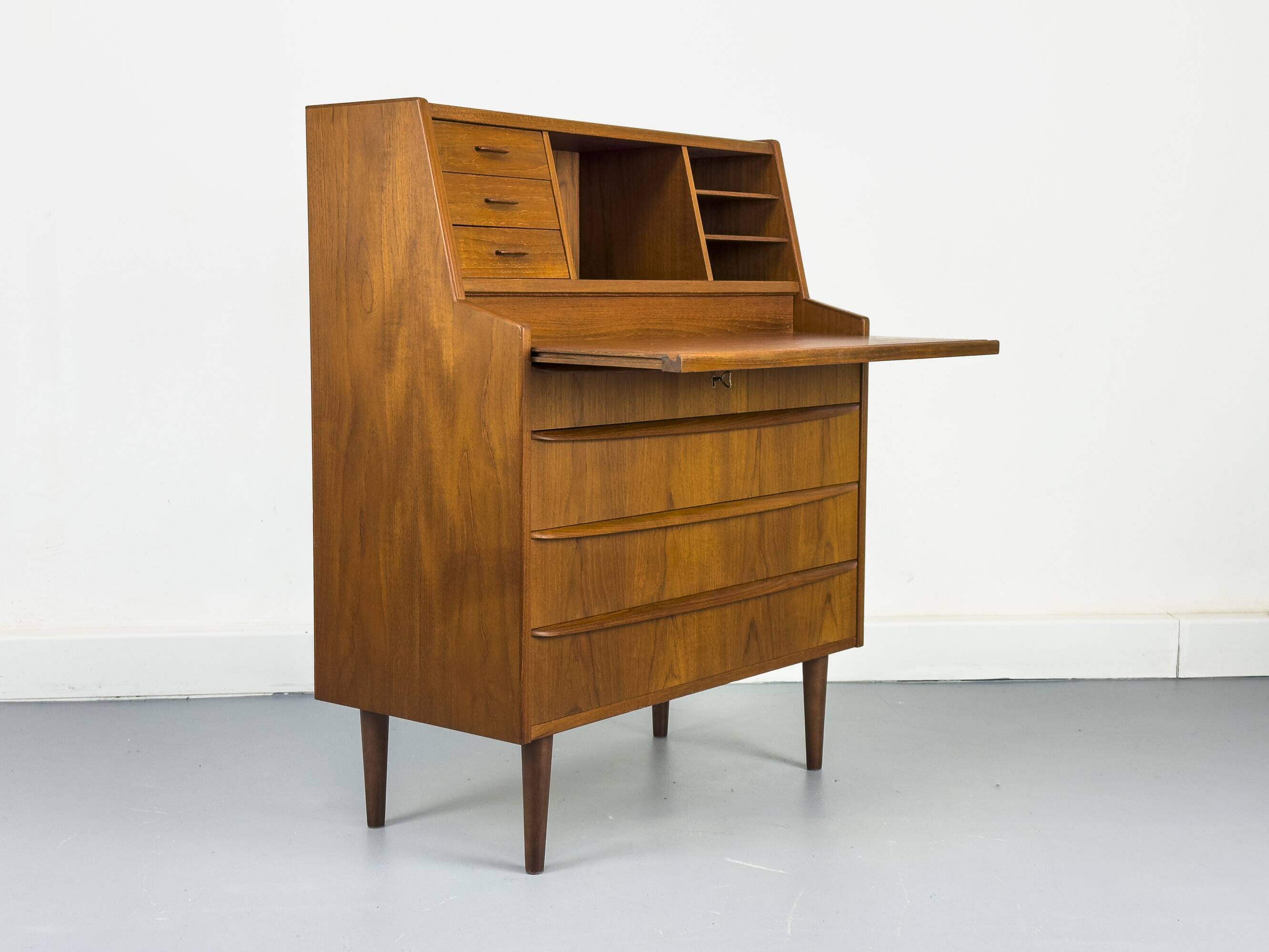 Secrétaire en teck de Chr. Møller, années 1960