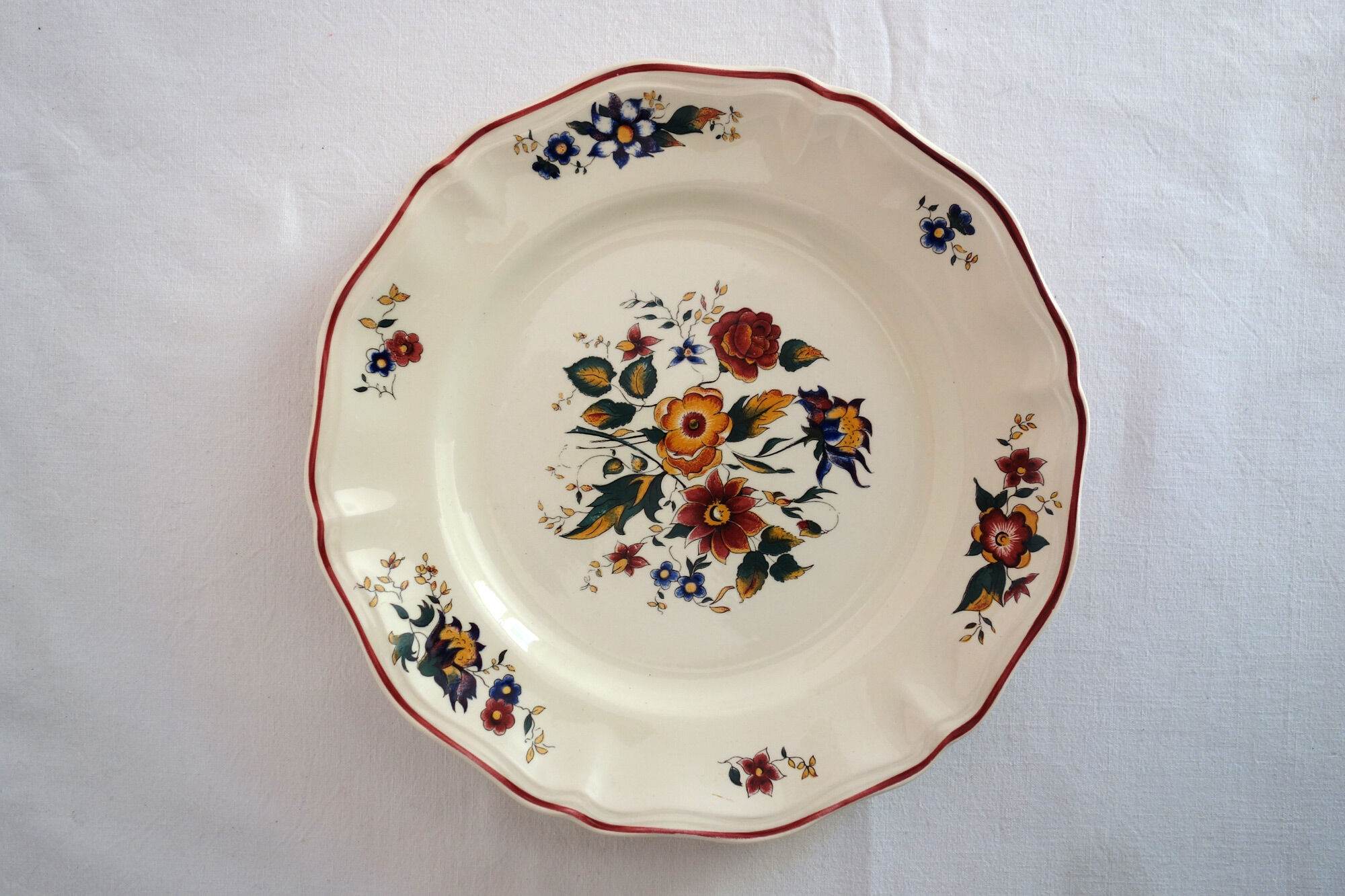 Set of 8 flat plates Sarreguemines Marly