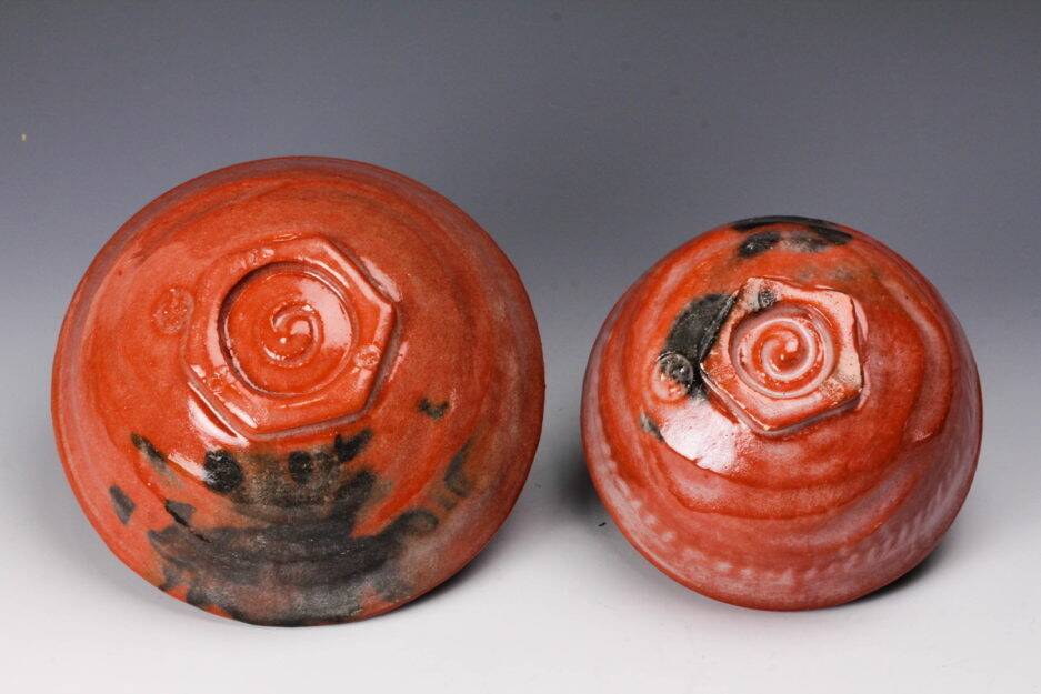 Red & Gold Japanese Tea Bowl Set by Sasaki Matsuraku Shimadai