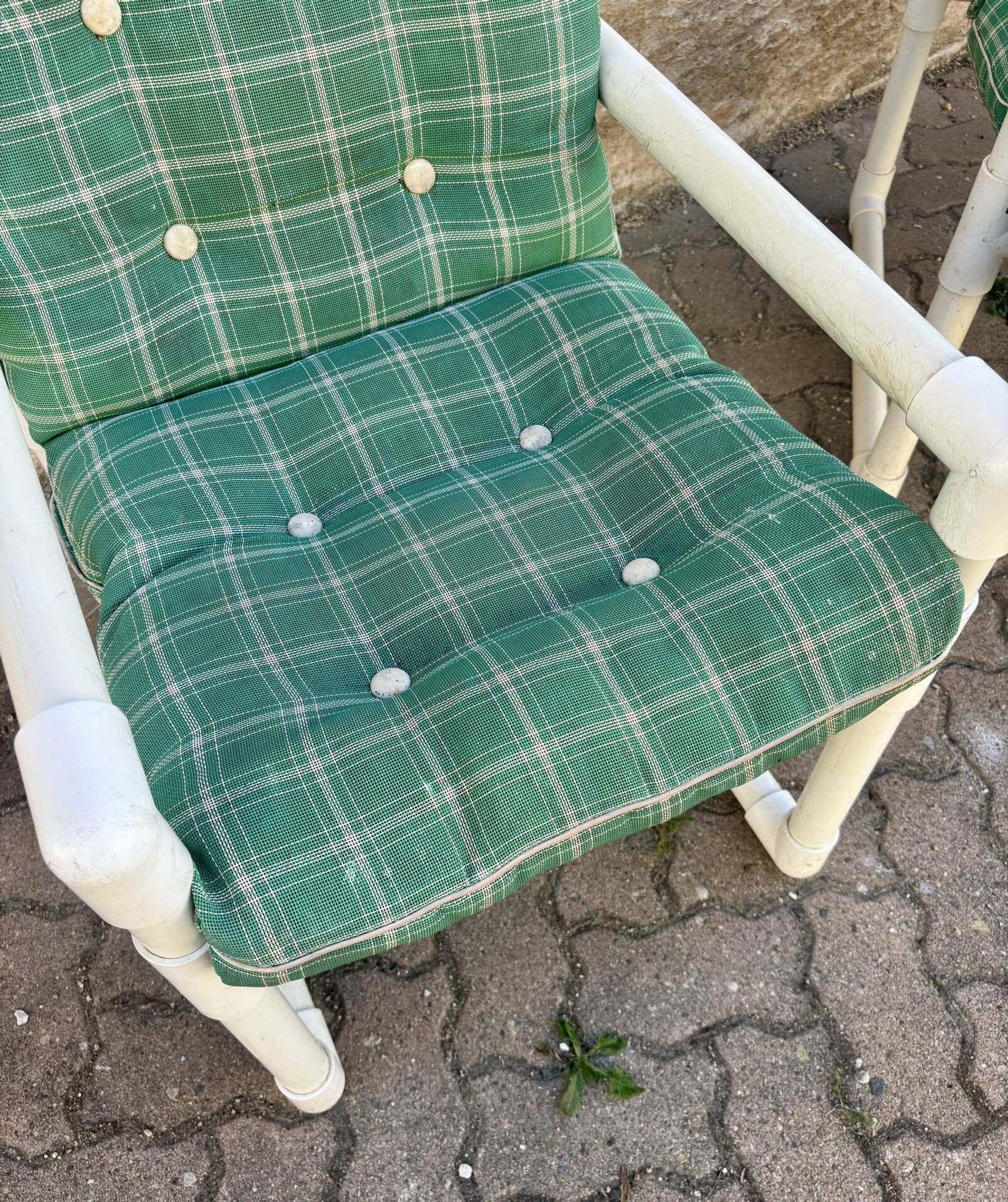 Pair of vintage tubular armchairs from the 70s and 80s, luxury design.