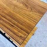 Wall system has 6 Scandinavian modular shelves