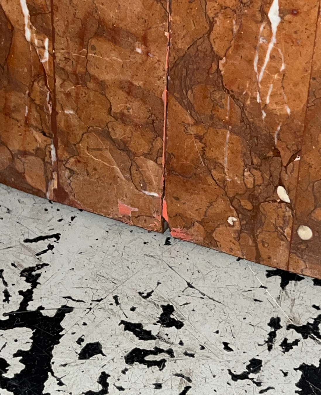 Dining table in vintage alicante red marble