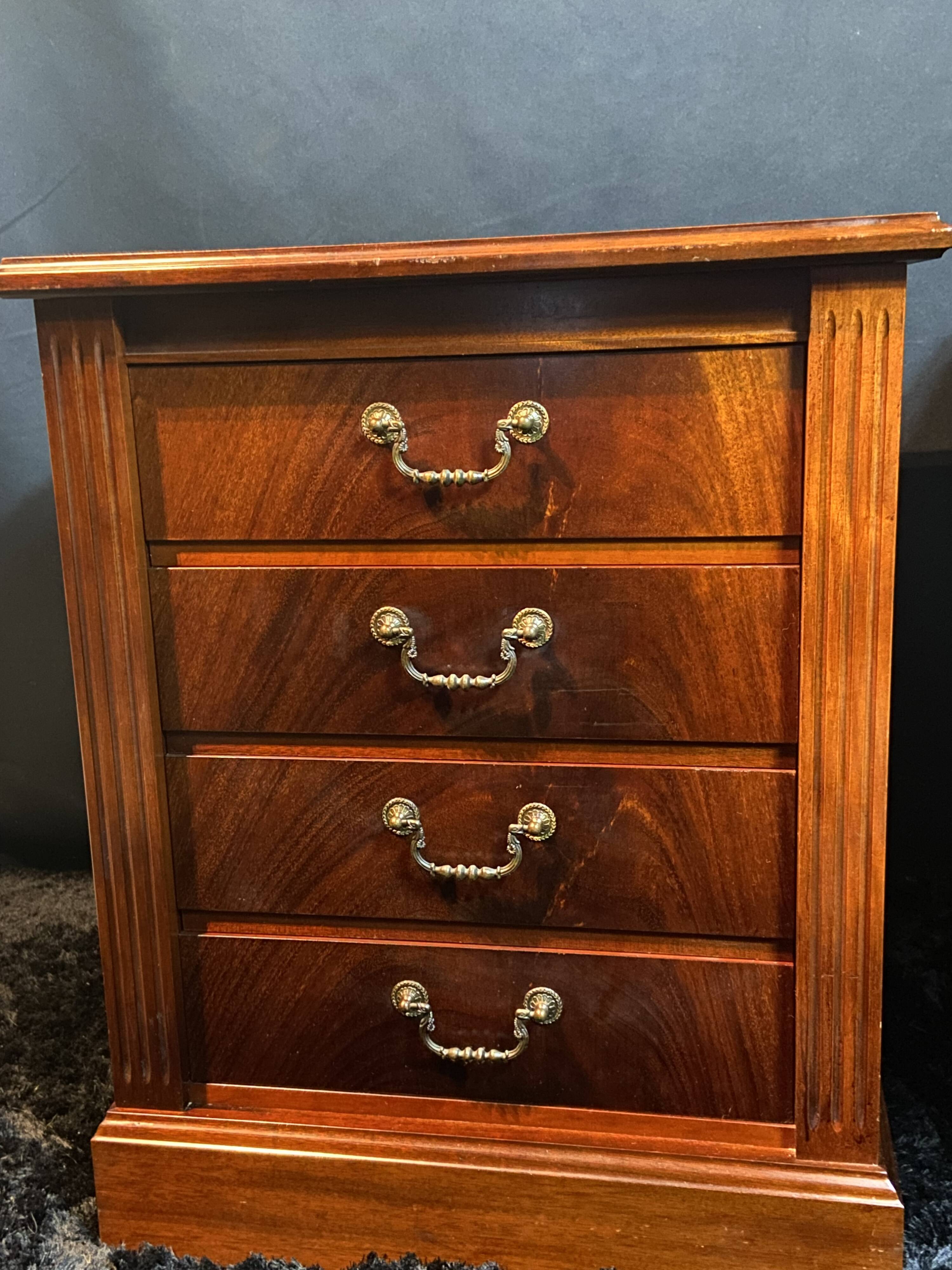 Pair of desk cabinets, mahogany filing boxes in English style.