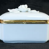 Bonbonniere or small porcelain box COQUET LIMOGES