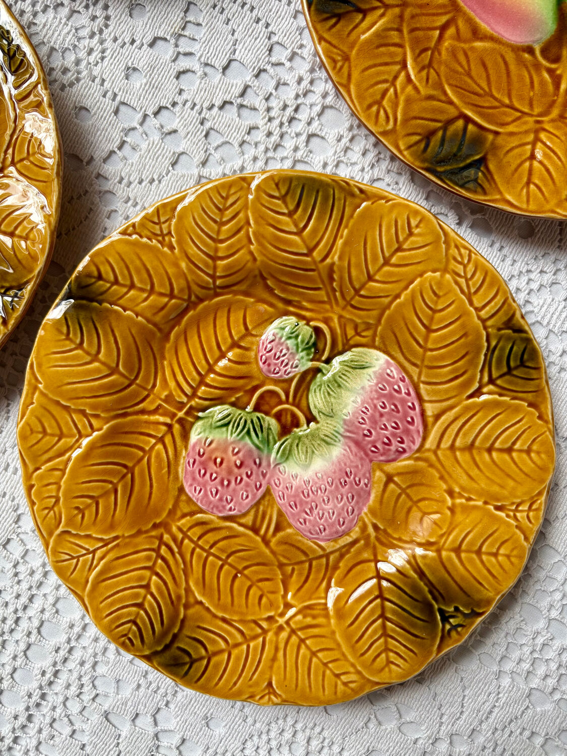 6 dessert plates barbotine Salins-les-Bains