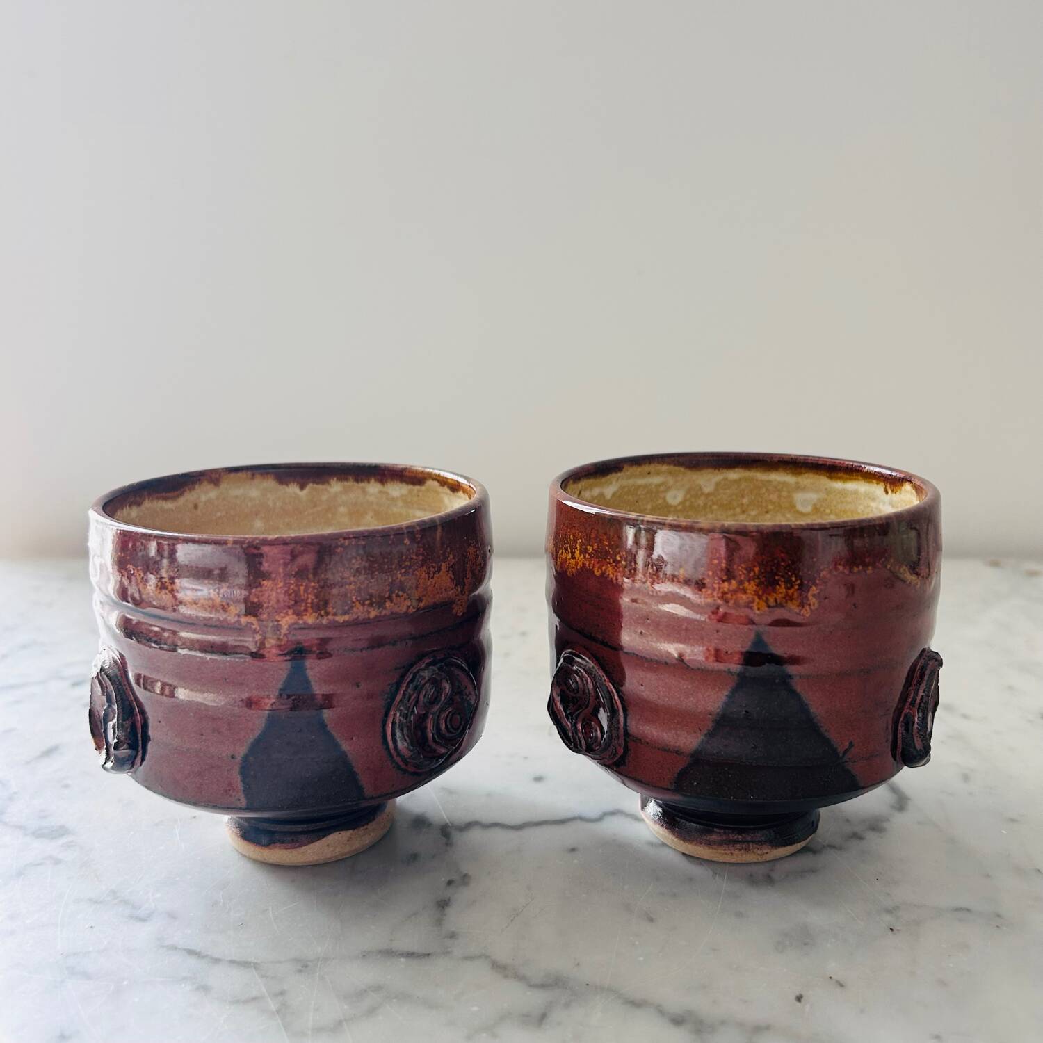 Pair of signed Chinese bowls