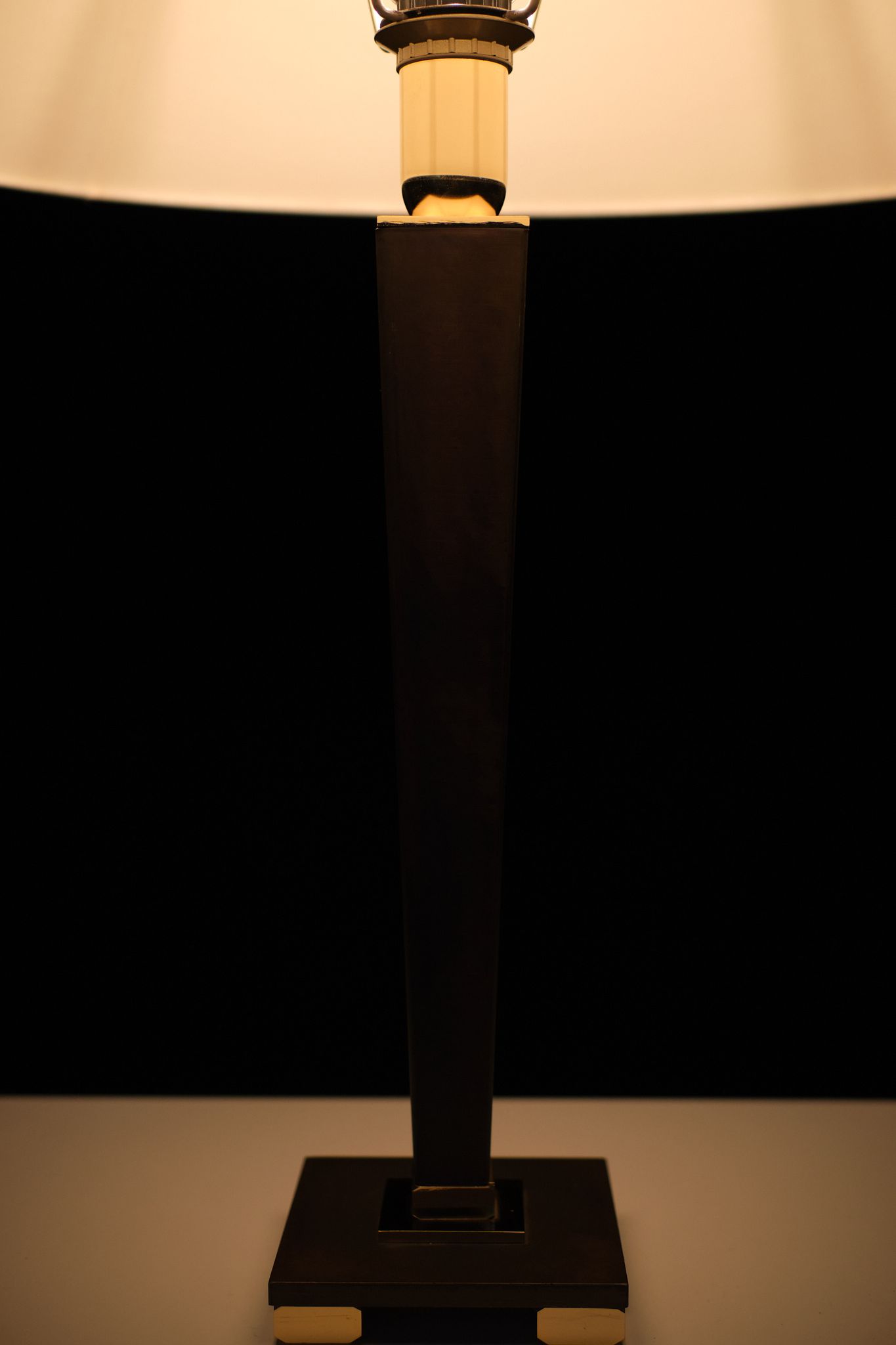 Lampe de table en bronze Bielefelder Werkstatte années 1980 Italie