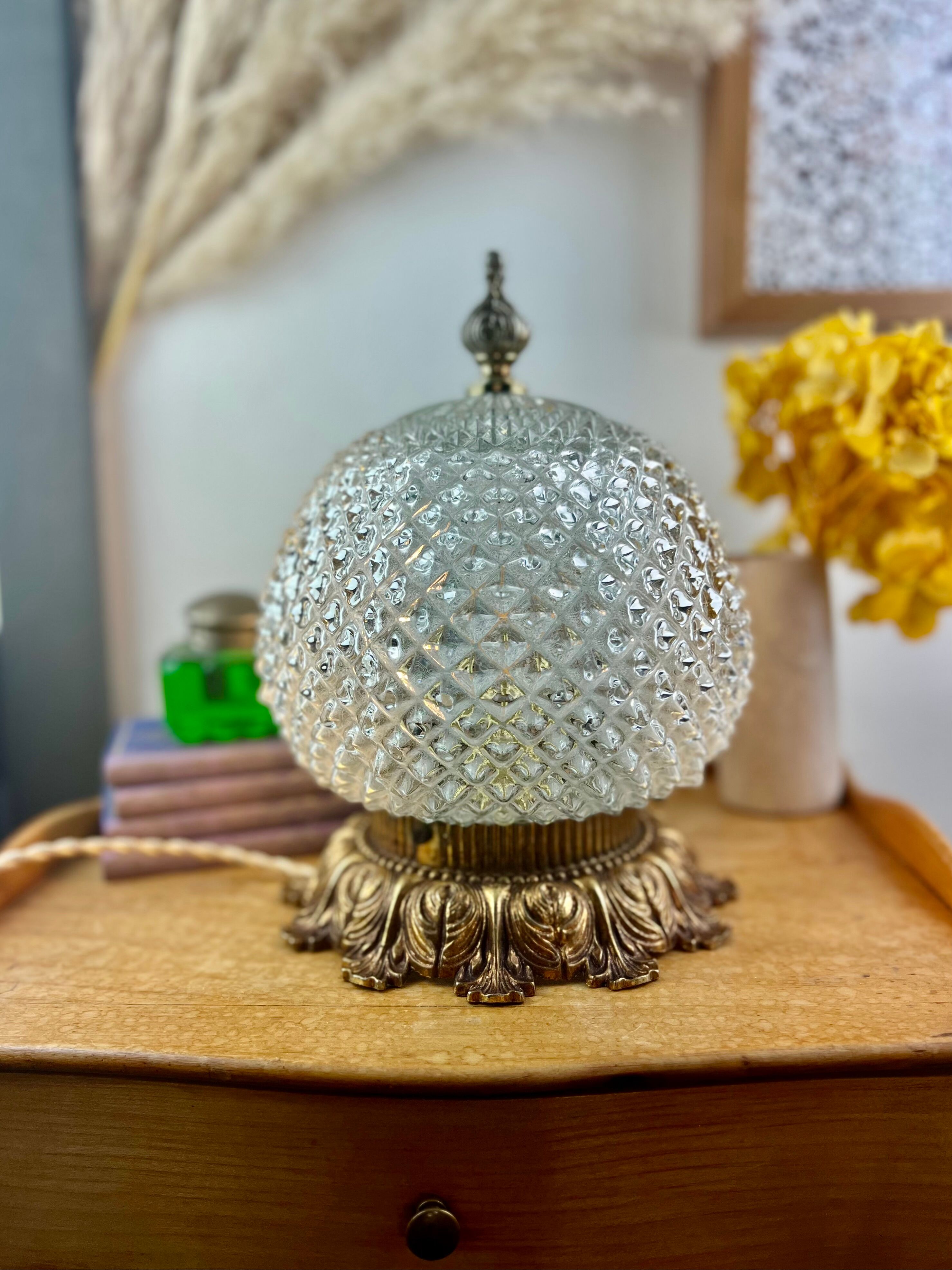 Old diamond tip table lamp - Glass and Bronze - Circa 1920