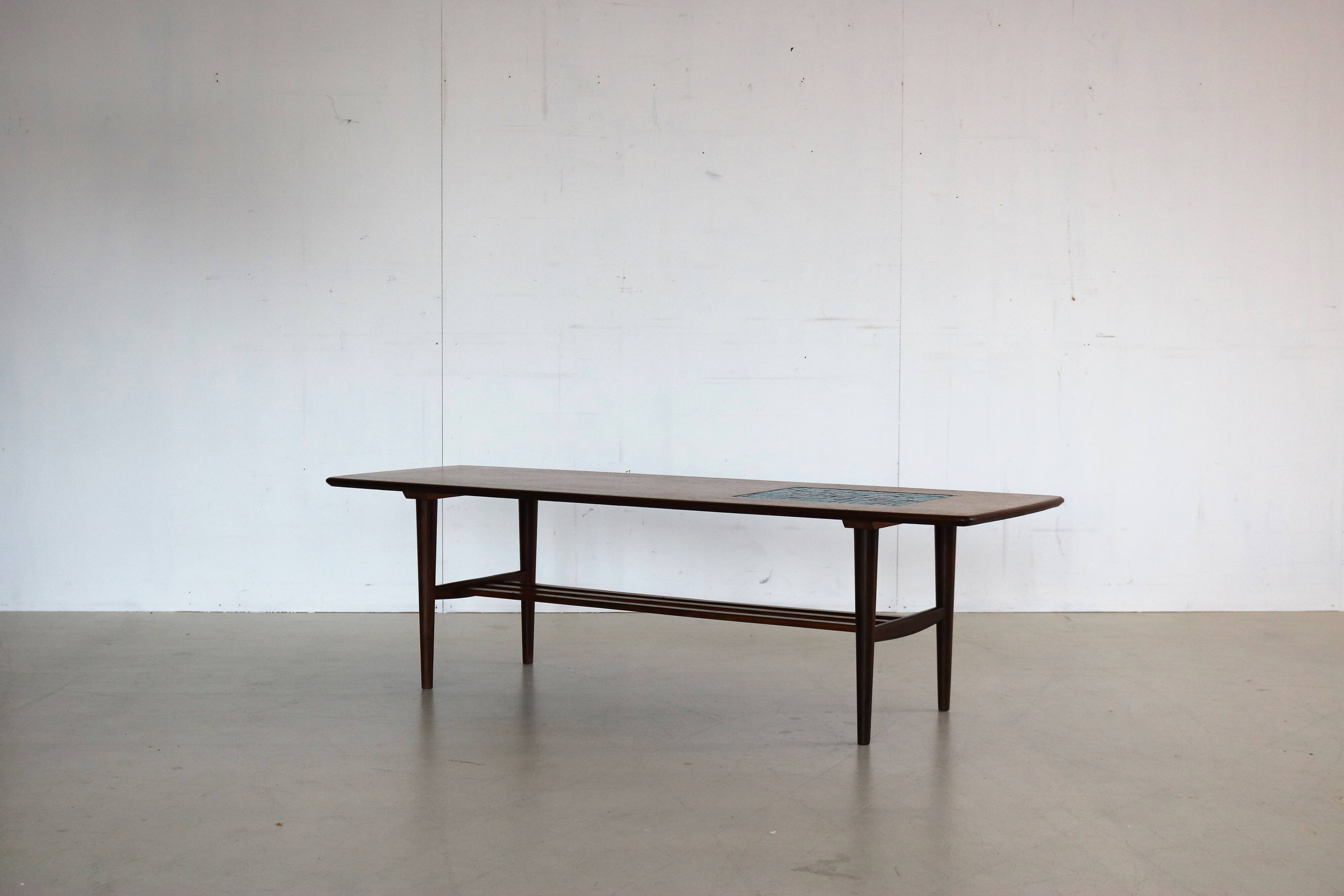 Vintage teak coffee table by wébé, van teeffelen