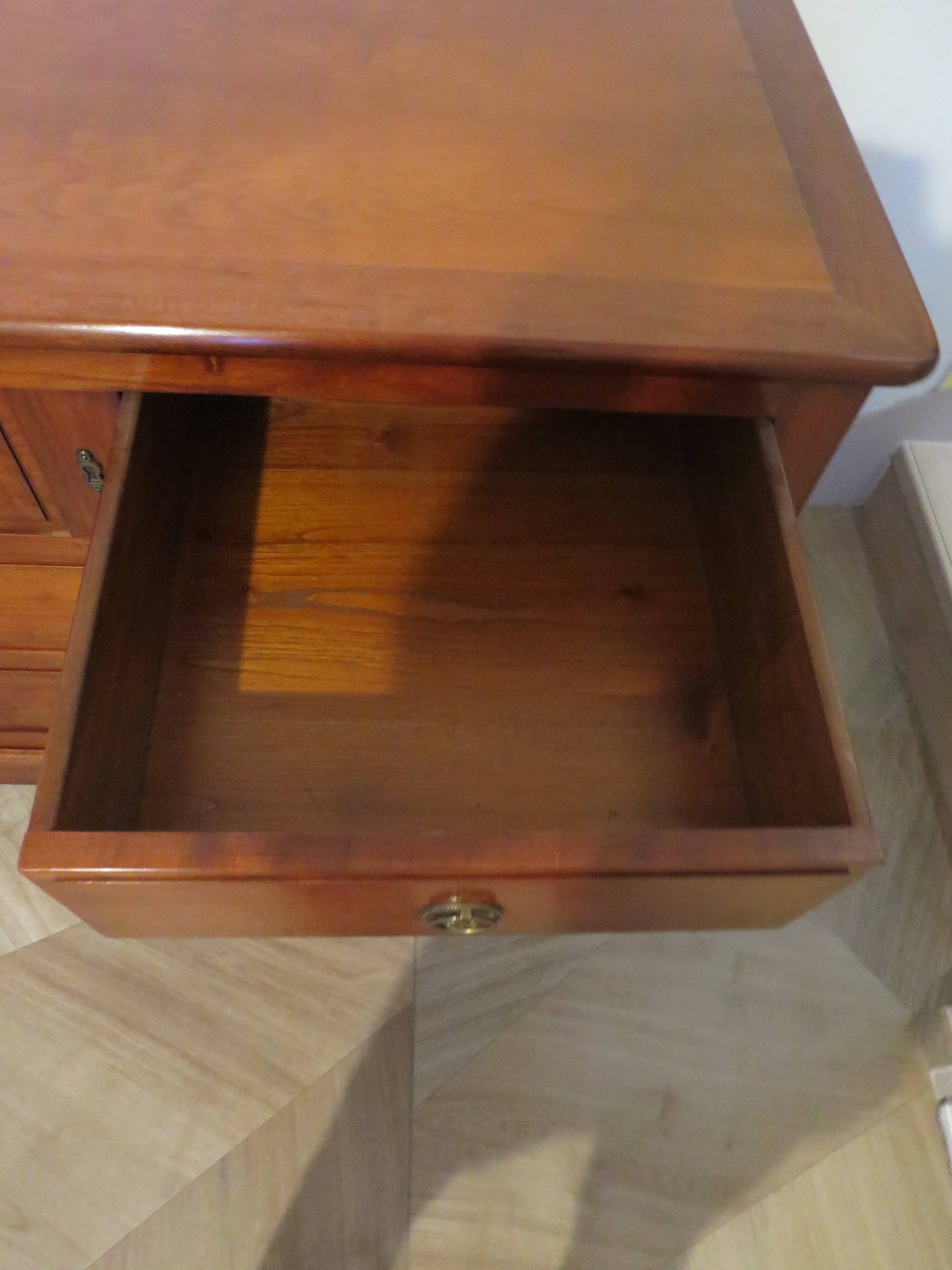 Antique - chest of drawers - 4 drawers - solid wood - cherry