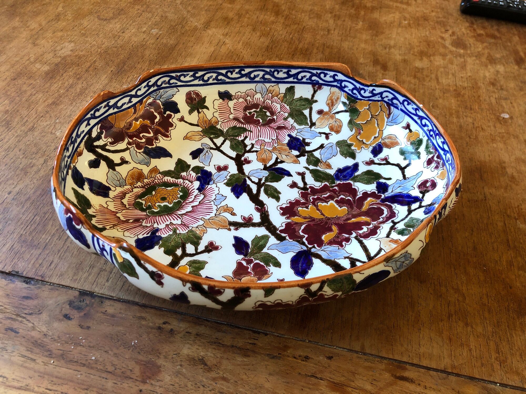 Ceramic hollow dish gien France decoration flowers peony hand painted