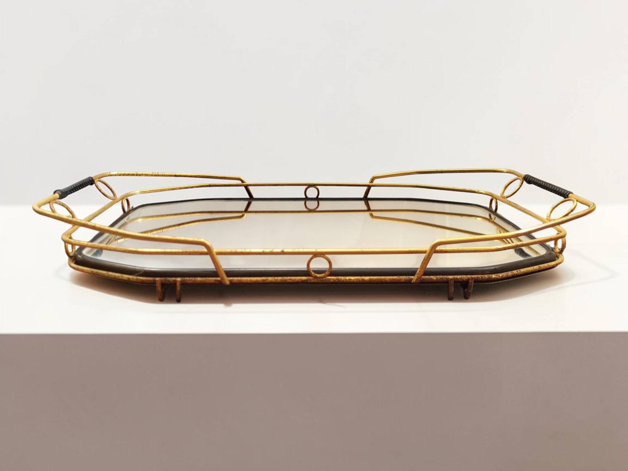 Vintage mirror plateau with gallery
