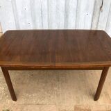 Rectangular Scandinavian butterfly table in solid wood