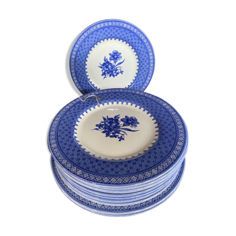 12 plates english porcelain churchill