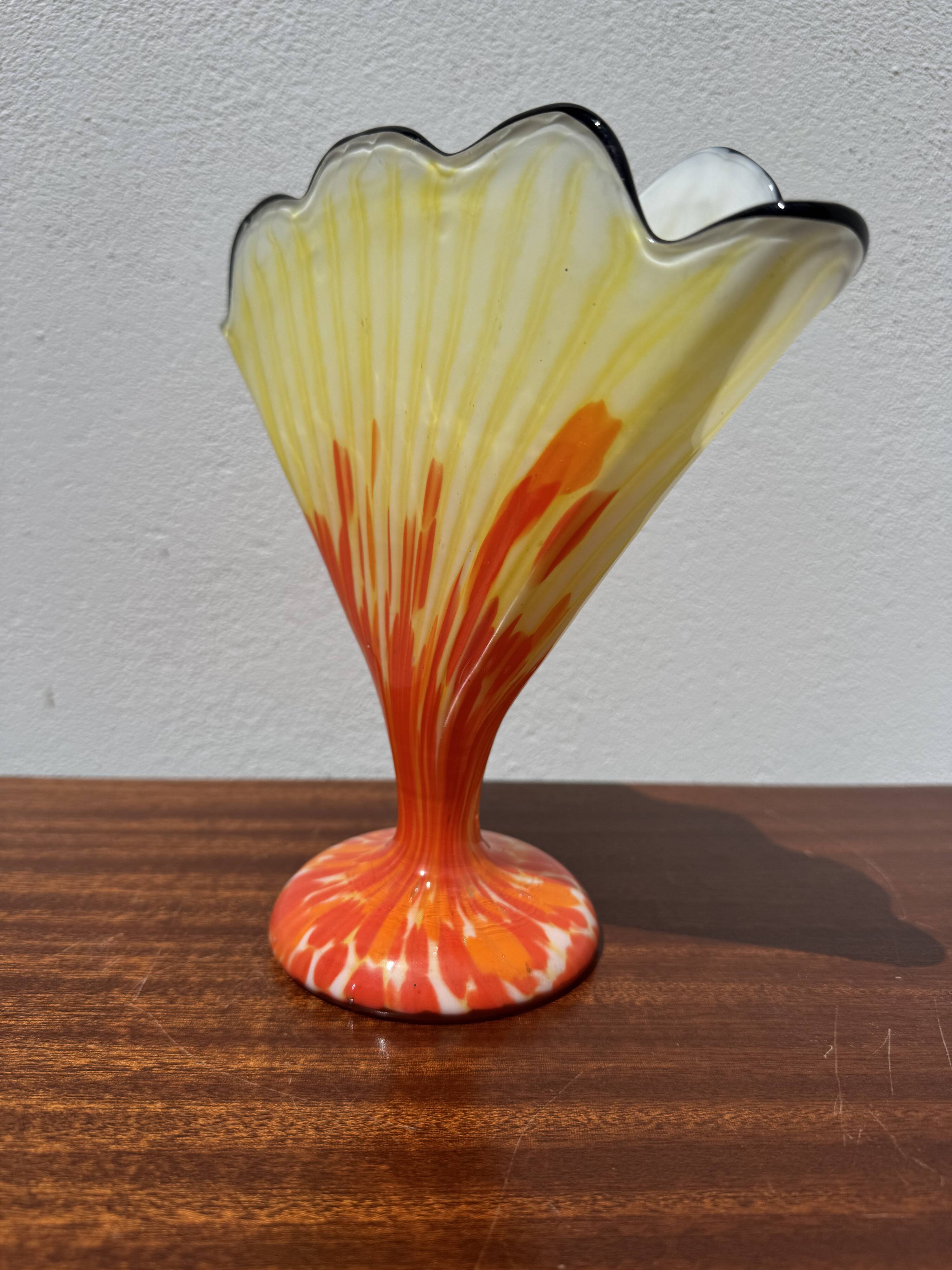 Vase éventail Franz Welz Art Déco