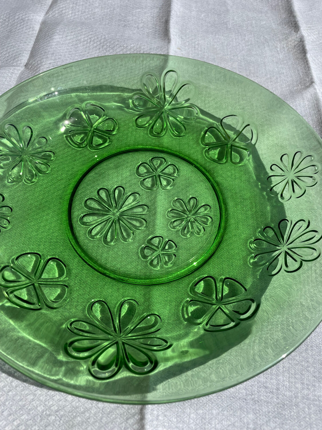 Vintage green Vereco hollow dish
