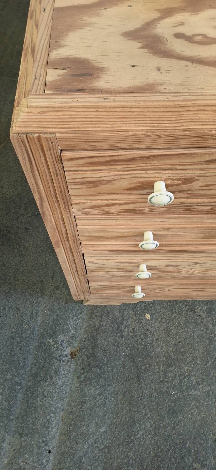 Vintage chest of drawers