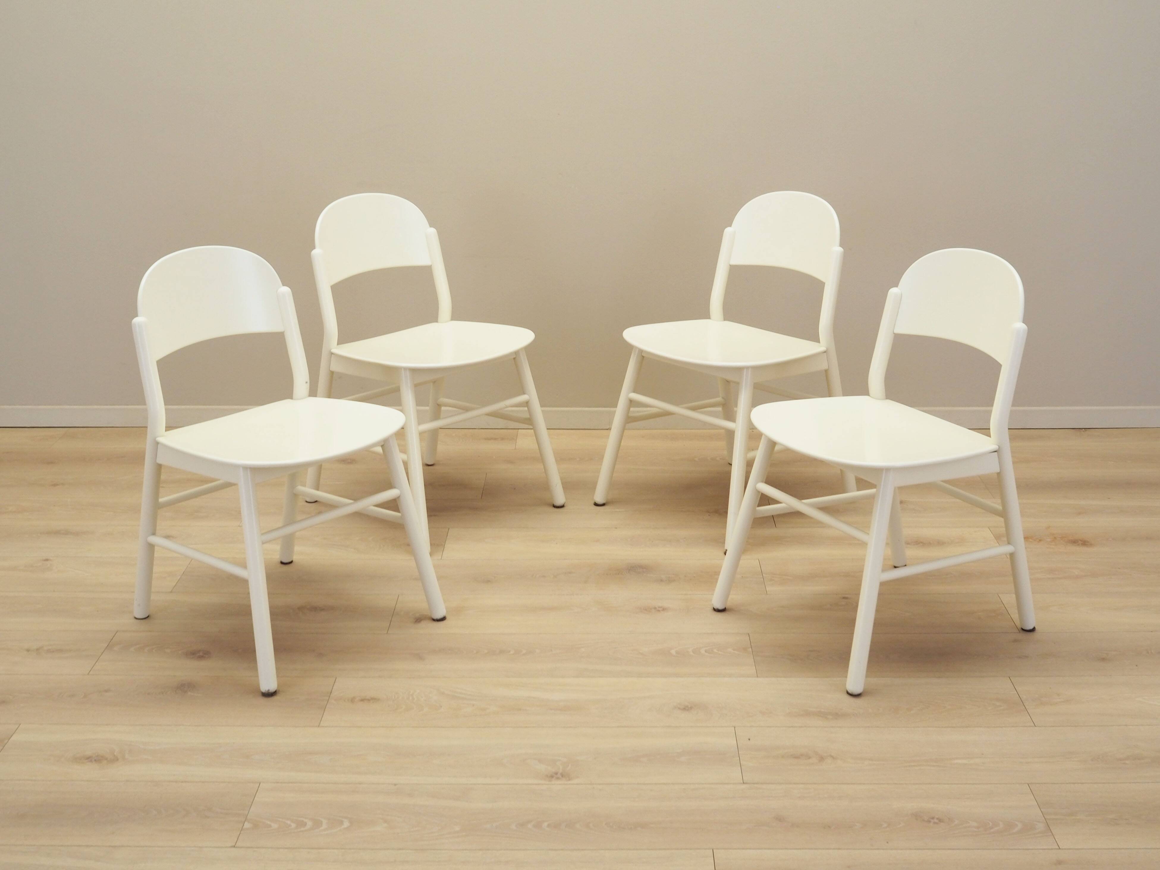 Set of four beech chairs, Italian design, 1970s, production: Italy