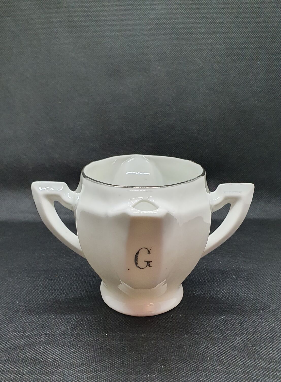 Lean fat gravy boat