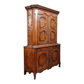 buffet deux corps galbé style Louis XV en noyer