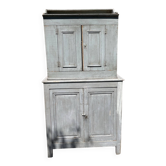 buffet parisien ancien gris bien rustique.  Ses